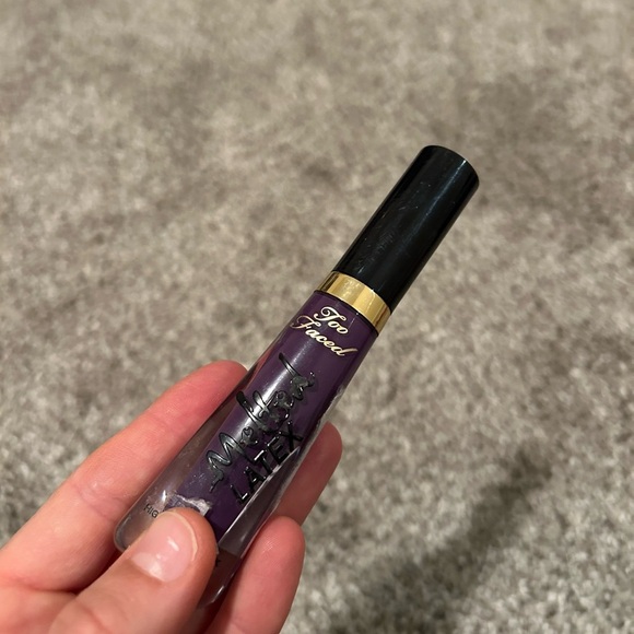 Two faced melted latex lip stick purple shade - Picture 5 of 5